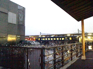 夕暮れの函館駅