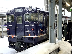 クリスマストレインの車両の写真