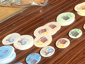 いさ鉄缶バッジ体験コーナーの写真